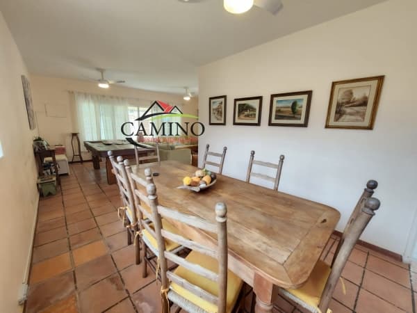 Casa Padrão para Venda em Jardim Guaiuba Guarujá-SP