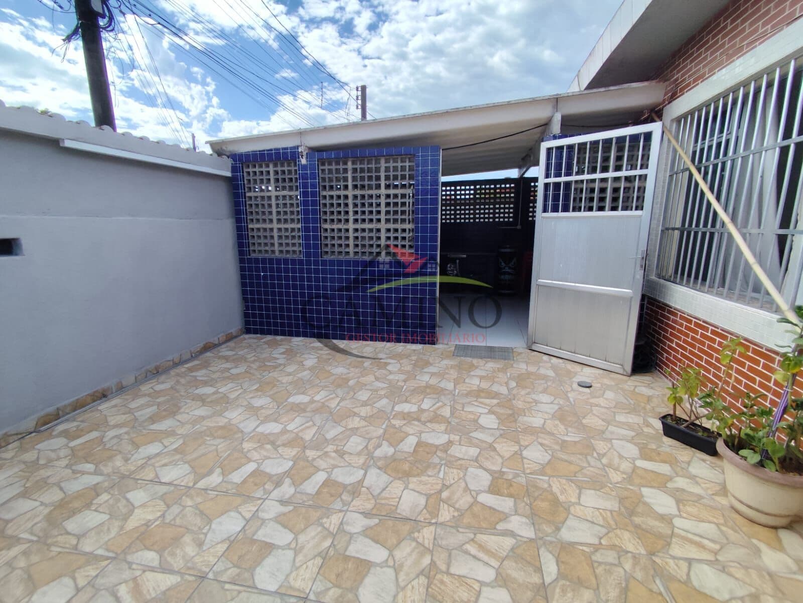 Casa em Guarujá - Vila Ligya