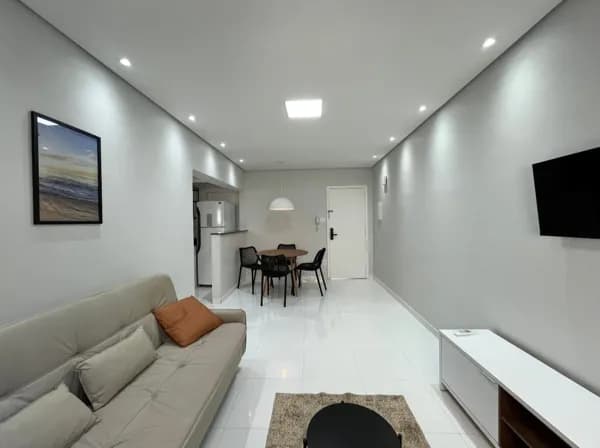 🔥 OPORTUNIDADE NA PRAIA PITANGUEIRAS 1 DORMITÓRIO – REFORMADO + AR + MOBILIADO!