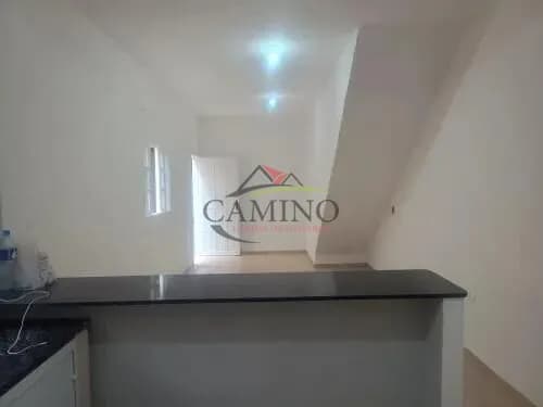 Casa com 3 Dormitórios (1 Suíte) à Venda em Vicente de Carvalho – Guarujá | Garagem | Aceita Financiamento