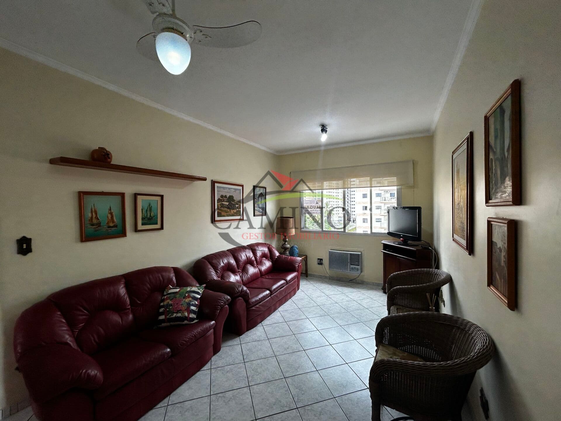 Apartamento de 2 dormitórios (1 suite), +1, 90 m², próximo à praia das Astúrias, Guarujá/SP.