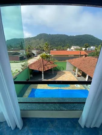Casa Sobrado em Guaiúba, Guarujá/SP