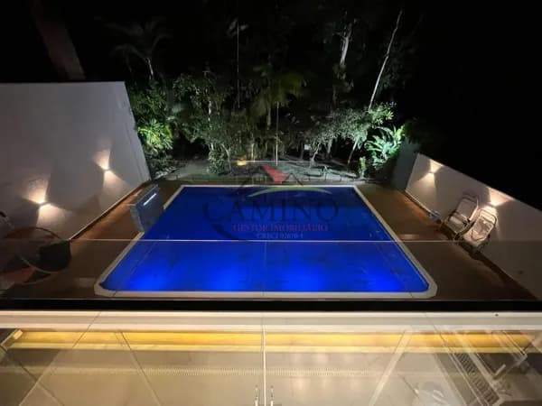 Casa de alto padrão com 5 suítes no Módulo 26 - Riviera de São Lourenço.