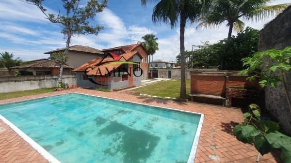 Casa Padrão para Venda em Balneário Praia do Pernambuco Guarujá-SP