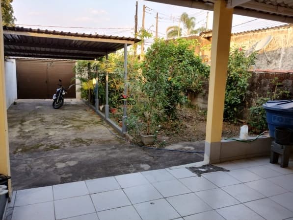 Casa Padrão para Venda em Sítio Paecara (Vicente de Carvalho) Guarujá-SP