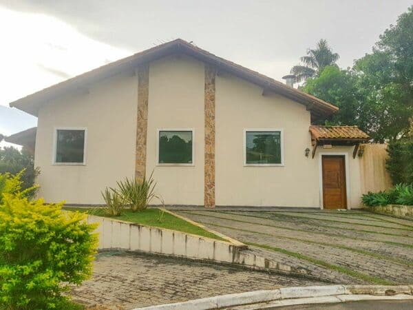 Casa em Condomínio charmoso e privativo