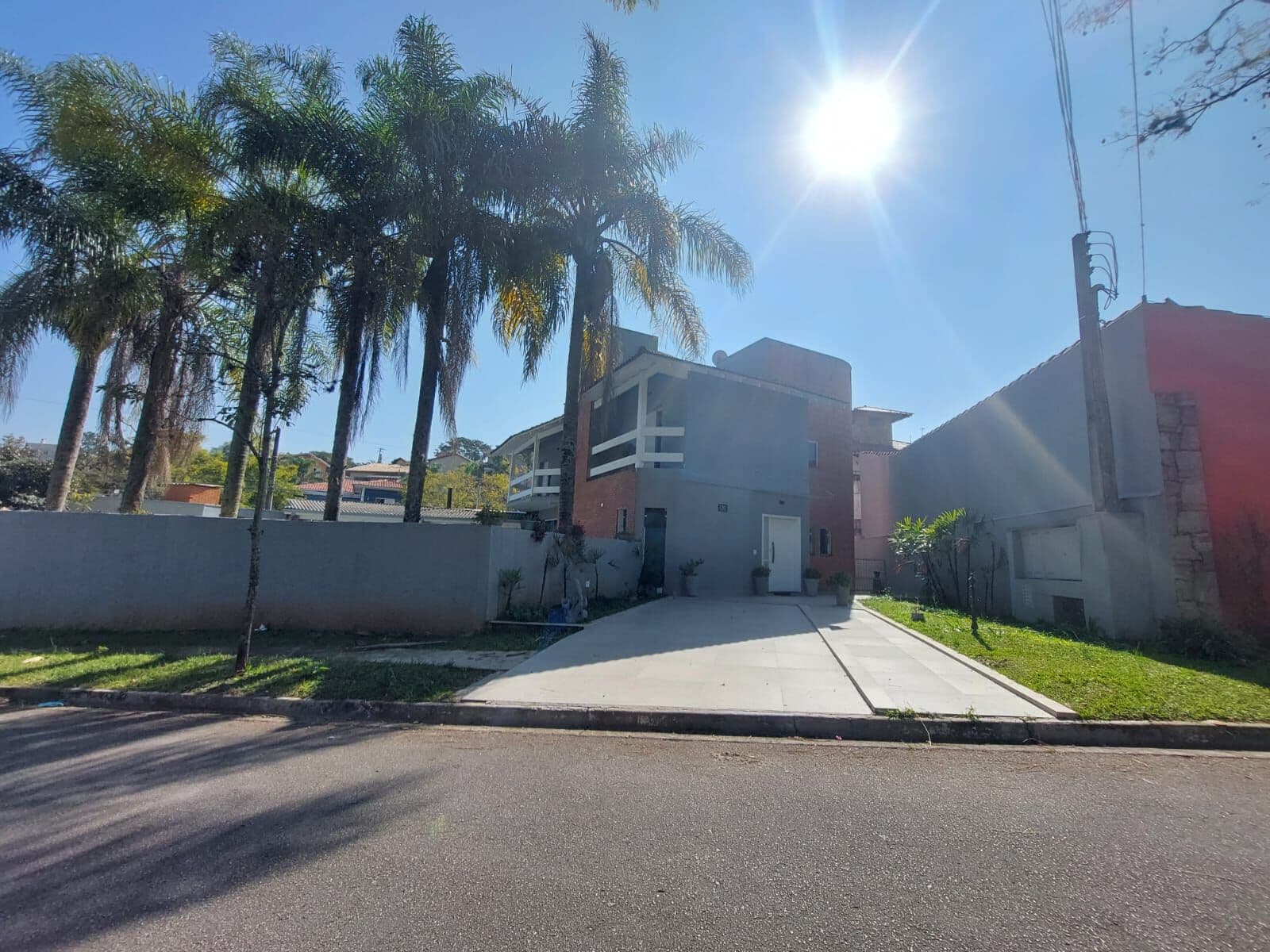 Casa em Condomínio SPII totalmente reformada!