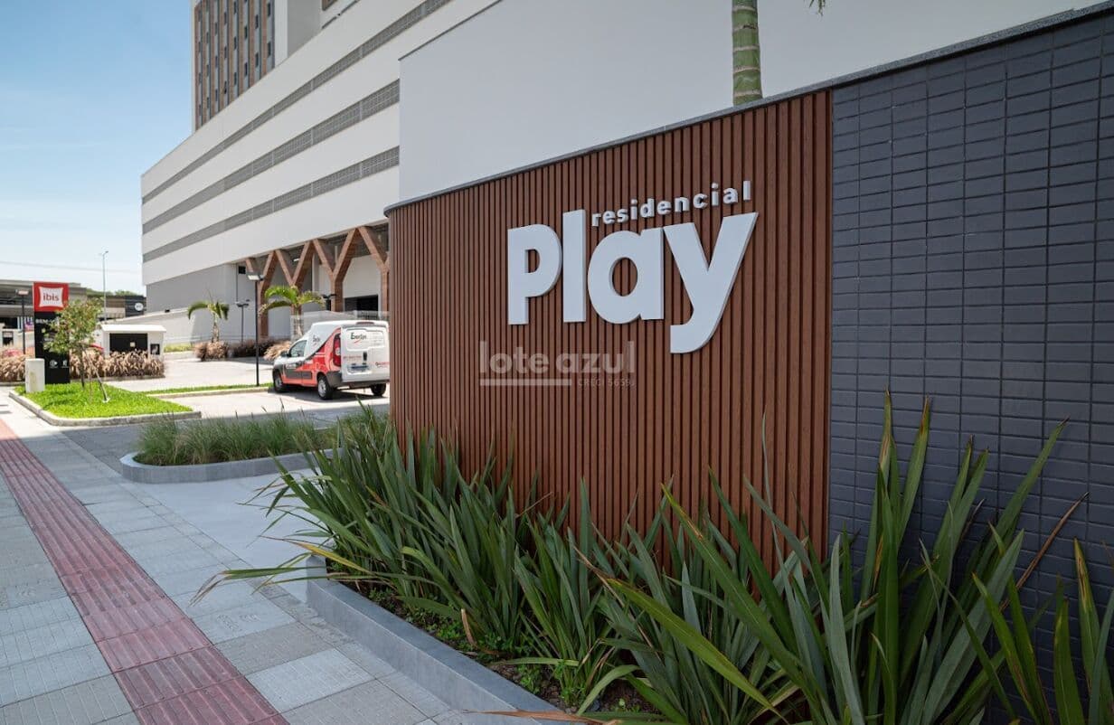 Play Residence