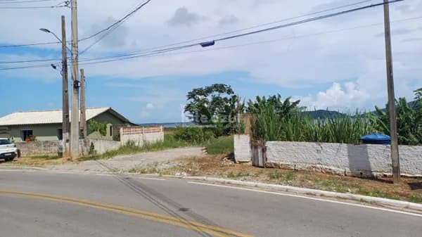 Terreno em Pescaria Brava