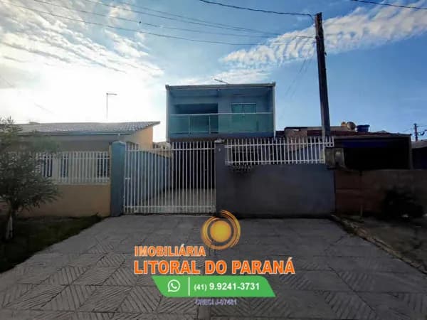 Sobrado à venda no Balneário Ipanema em Pontal do Paraná-PR, com 5 Dormitórios e 3 Banheiros!
