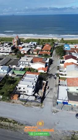 Sobrado Próximo ao Mar com 3 Suítes - Matinhos