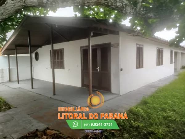 Casa Padrão com 3 quartos sendo 1 suíte