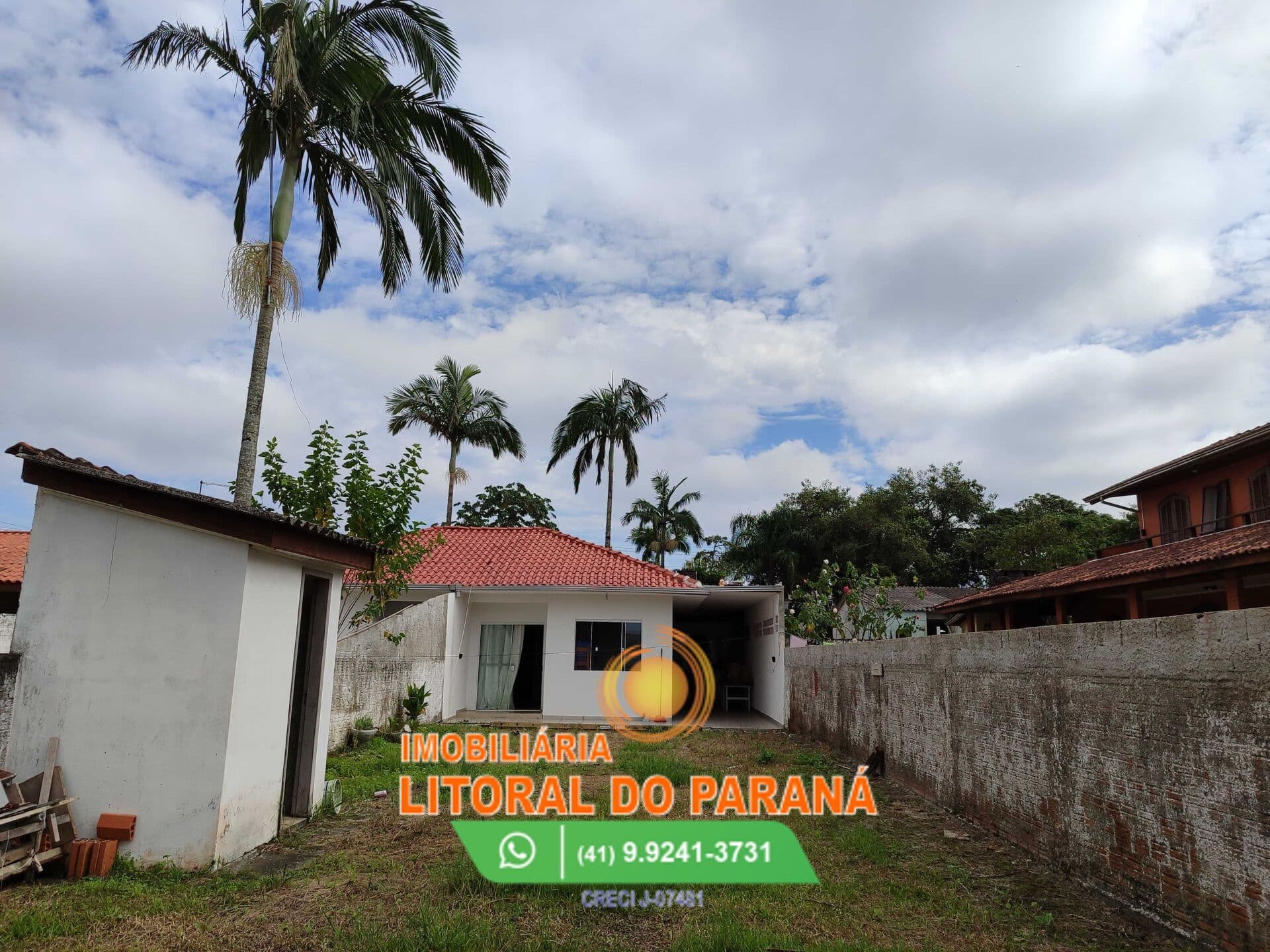 Casa 02 dormitórios com amplo terreno - Balneário Grajú - Pontal do Paraná