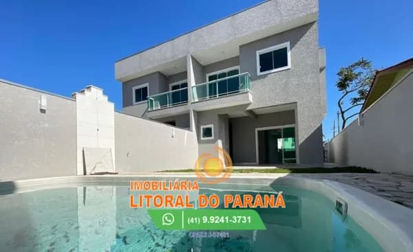 Sobrado Alto Padrão com 3 quartos sendo um suíte e piscina