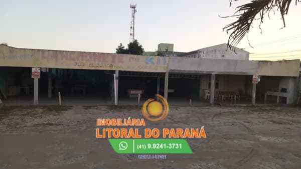 Casa de Madeira/Ponto comercial à venda Baln. Leblon- Pontal do Paraná/PR