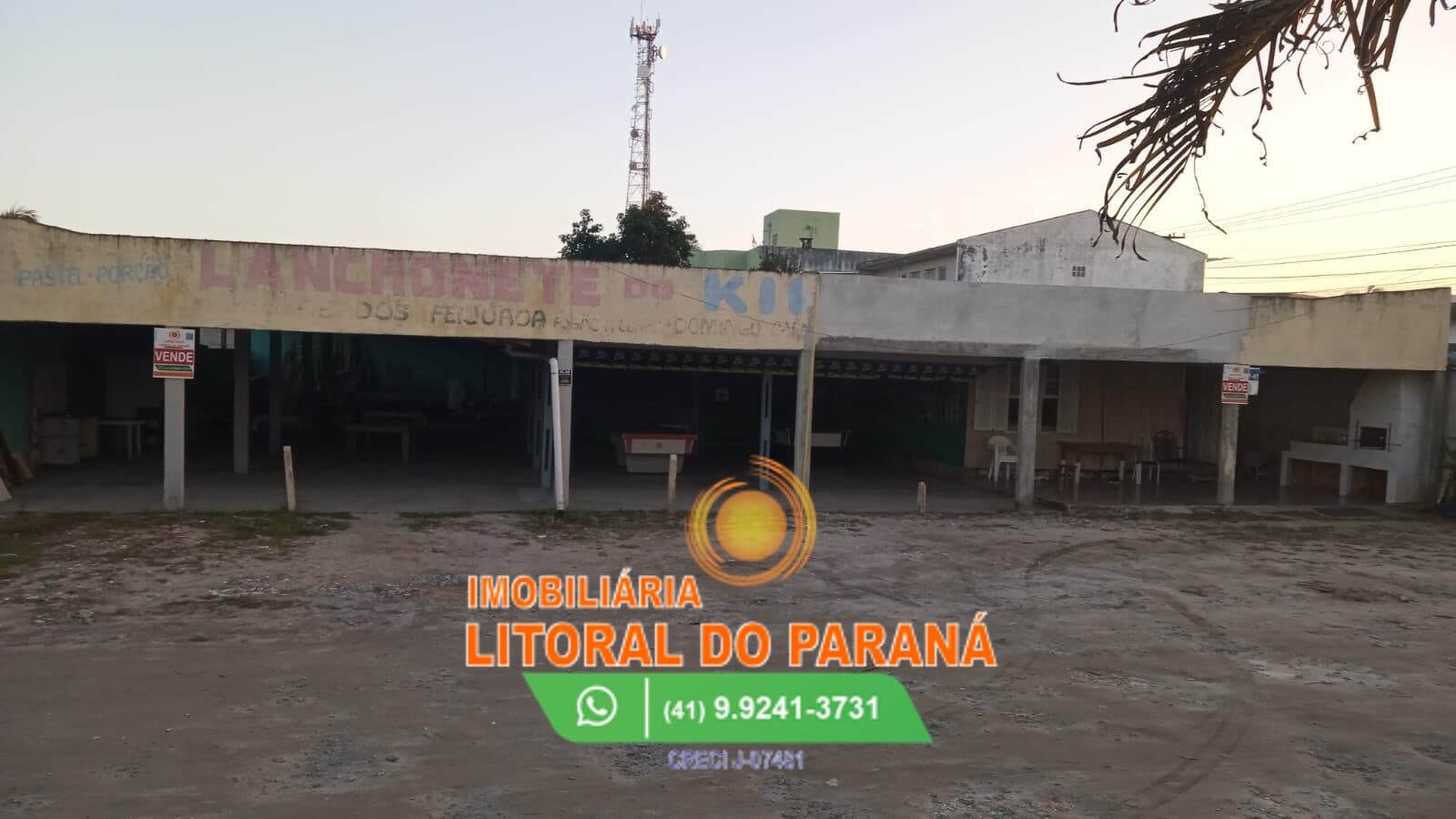 Casa de Madeira/Ponto comercial à venda Baln. Leblon- Pontal do Paraná/PR
