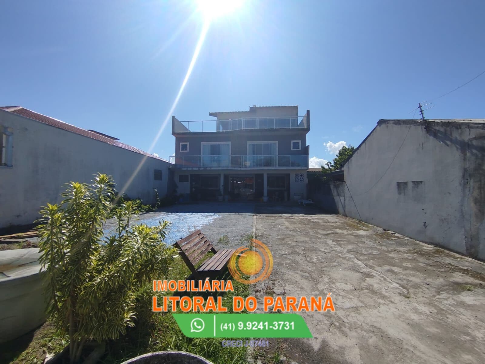 Sobrado Tríplex Alto Padrão - 3 Quartos com 2 suítes - Balneário Marisol - Pontal do Paraná