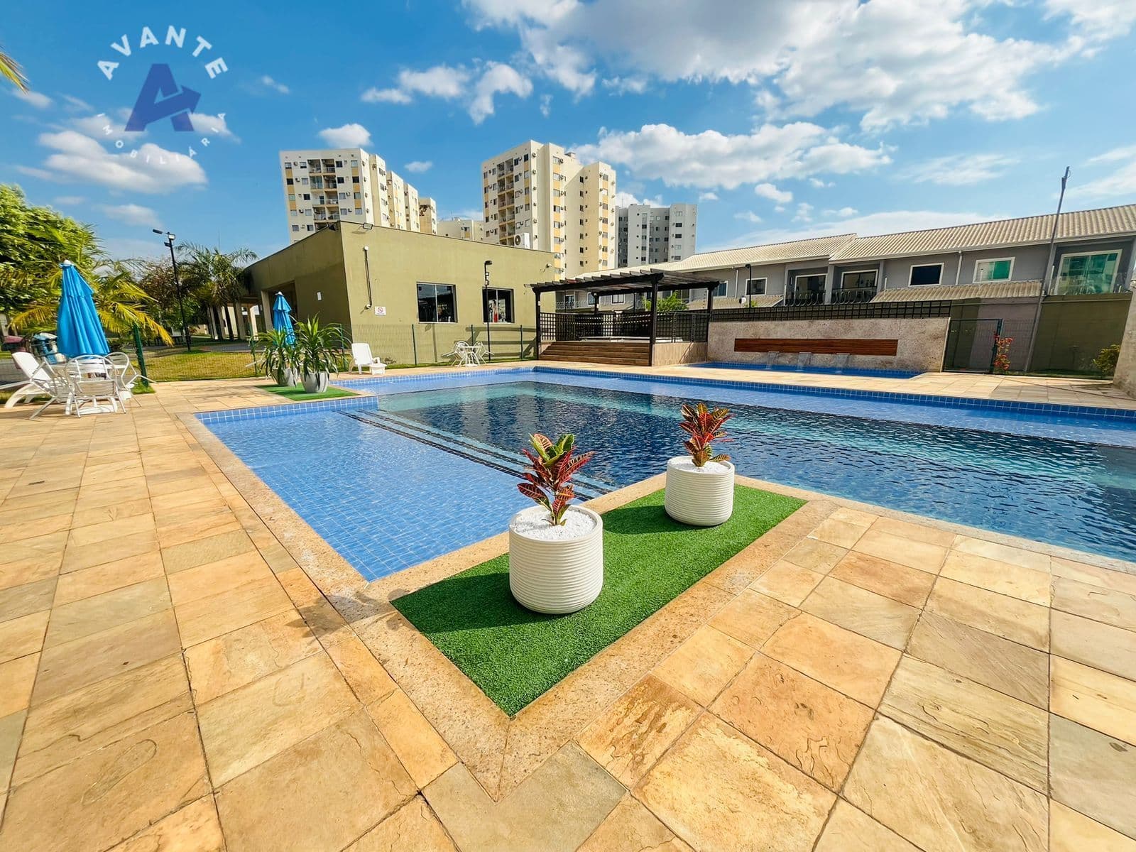 Apartamento 2qts Completo à Venda no Condomínio Brisas do Madeira – A 500m do Shopping!
