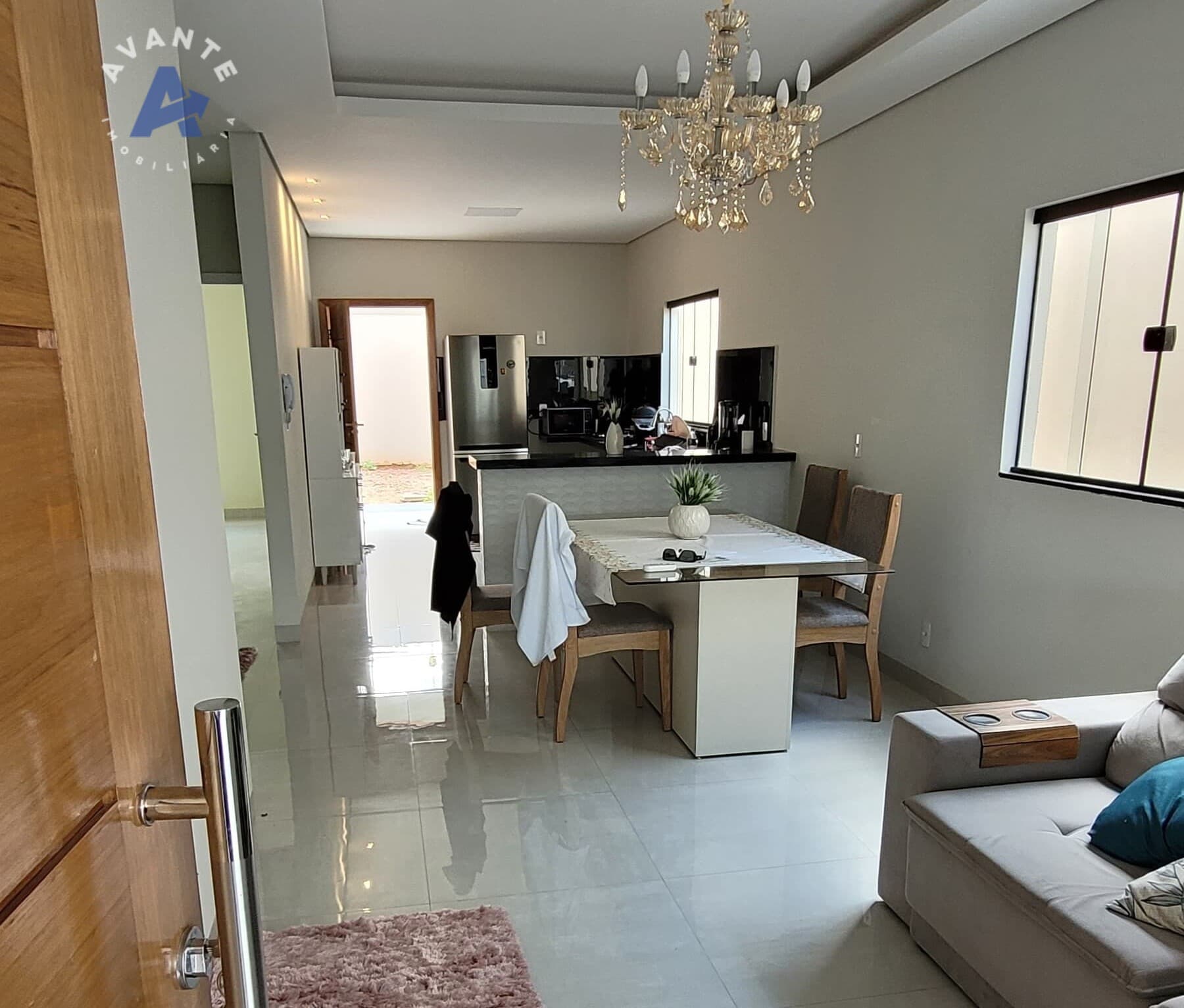 Linda Casa de 3qts sendo 1 suíte! Pode ser financiada! GreenVille!