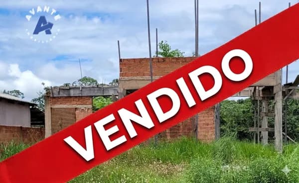 Terreno com Casa em Construção 50% de obra