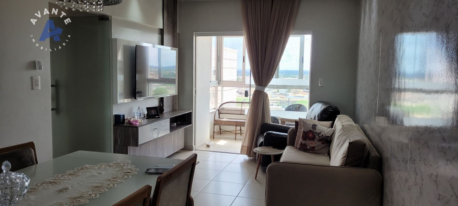 Apartamento em Andar Alto no Condomínio Torres de Itália