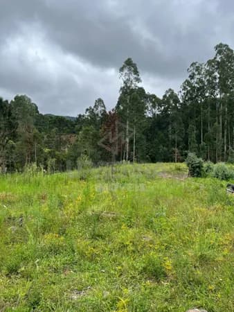 Chácara Com Cachoeira e Caverna