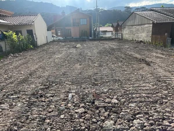 Lote à Venda no Centro