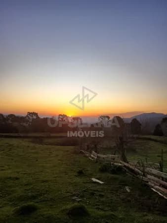 Sítio de 176 Hectares