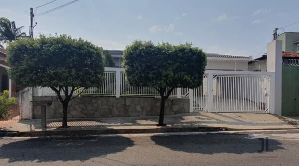 Casa para alugar no bairro Polon