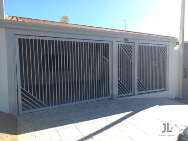 Casa na rua Inconfidência