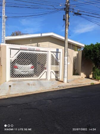 Casa no Núcleo Hab. Castelo Branco