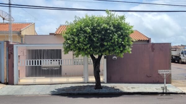Casa à Venda no Bairro Palmital