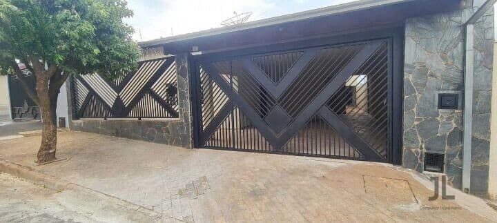 Casa em Florestan Fernandes, Lins/SP