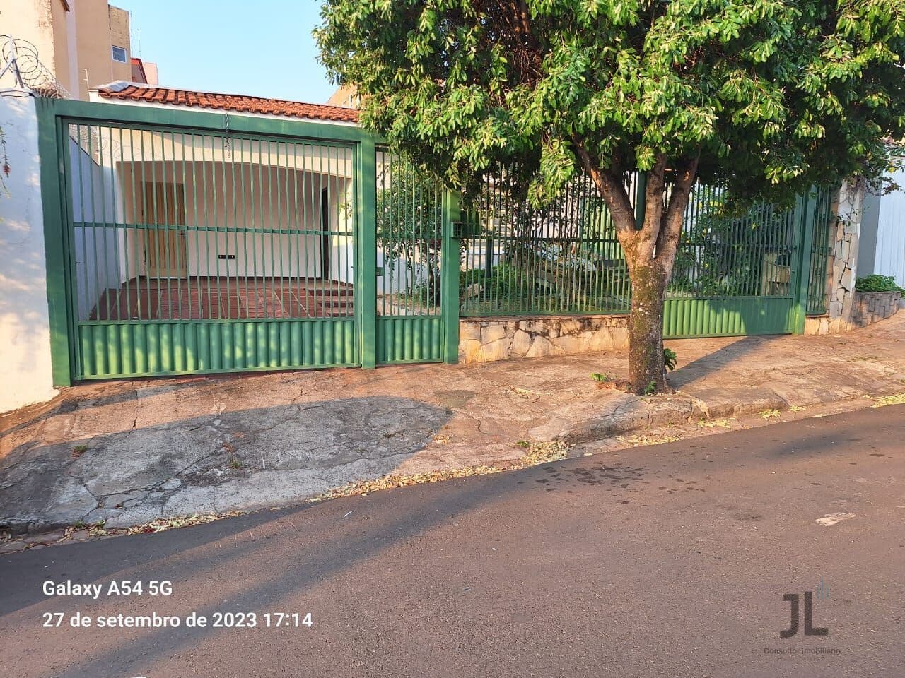 Casa para Locação no Bairro Fragata – Marília/SP | 5 Dormitórios, 1 Suíte, 3 Banheiros e 440m² de Área Total