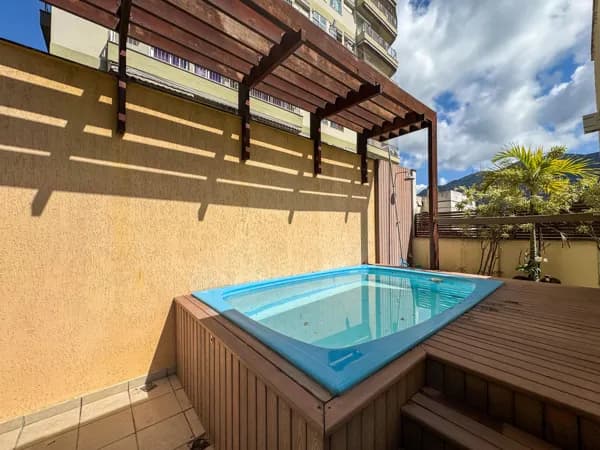 Cobertura para vender na Lagoa, 180m2, 1 vaga, Piscina e Área Gourmet
