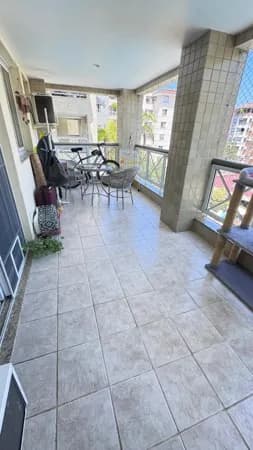 Apartamento com 2 quartos a venda 100m2, Barra da Tijuca, 2 vagas, reformado