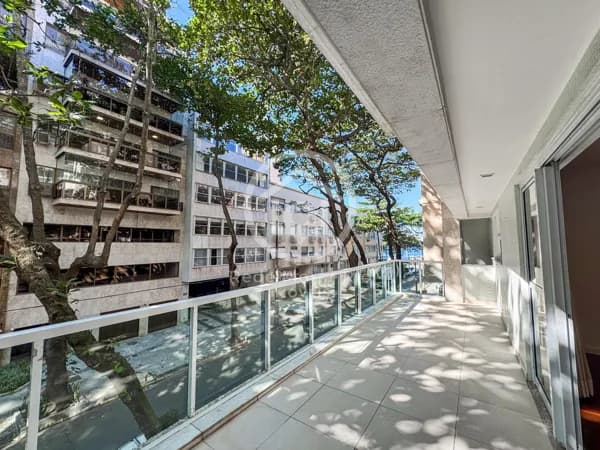 Apartamento com 3 quartos para vende no Leb,lonr, 199m2, Quadra da Praia