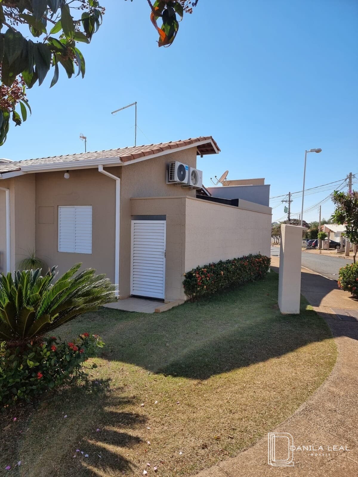 Casa em Condomínio Village Do Sol