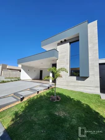 Casa em Condomínio Village Damha III