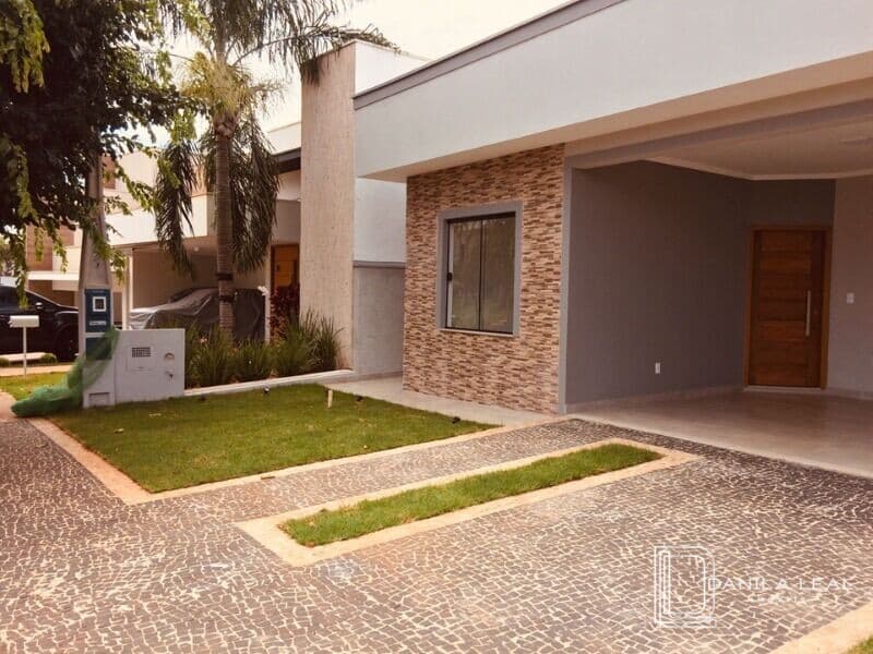 Casa em Condomínio Village Damha I