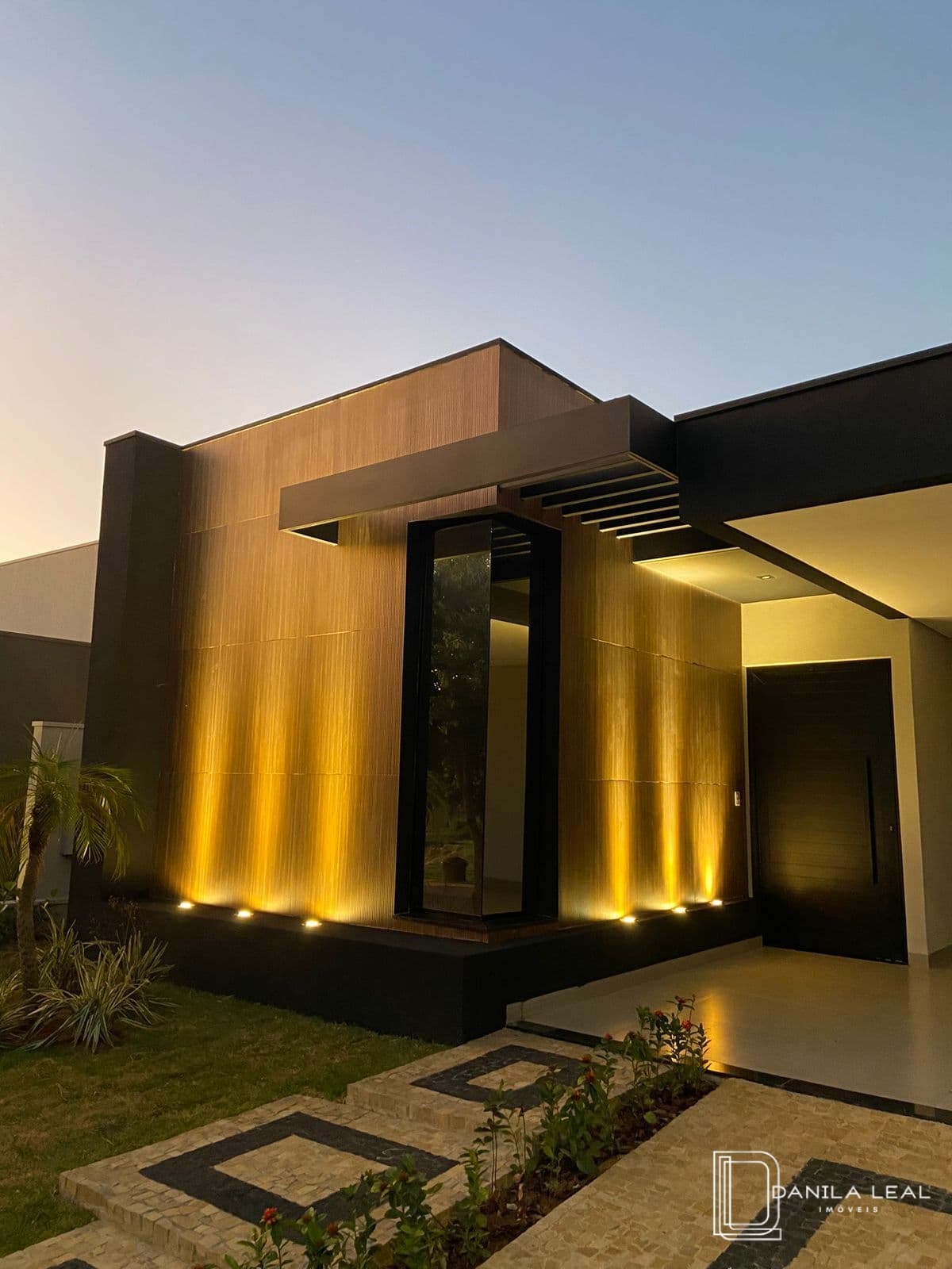 Casa à venda Condomínio Portal das Tipuanas