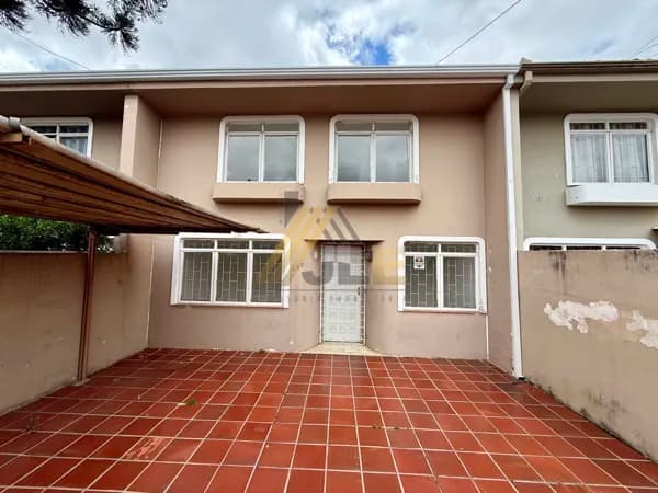 Sobrado em Boqueirão, Curitiba/PR