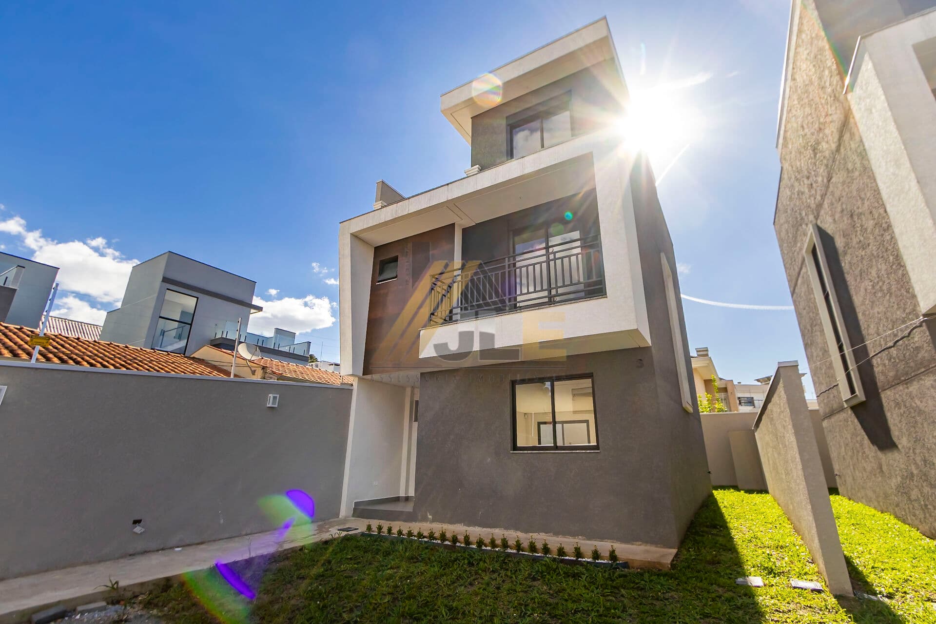 Sobrado com terraço no Uberaba, Curitiba/PR