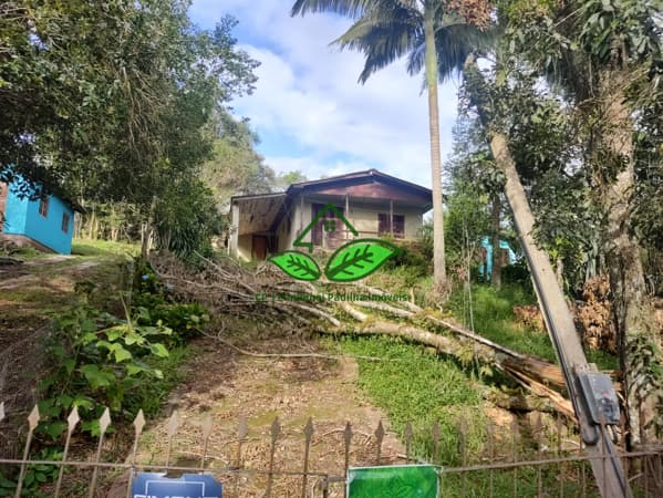 Vende: Terreno com 500 m² de área, localizado a 150 m da RS-020 na parada 96 em Morungava, Gravataí/RS