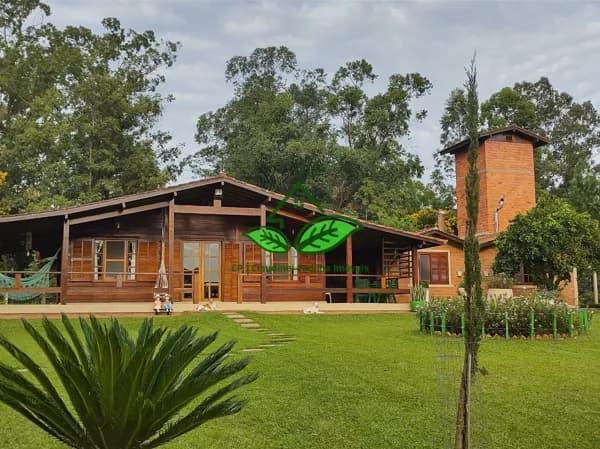 Lindo sítio com casa de madeira jatobá, a 1km da RS-290, pronto para morar!
