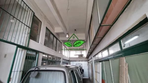 Prédio Comercial de frente a Av. dos Estados com 12 pontos de aluguel