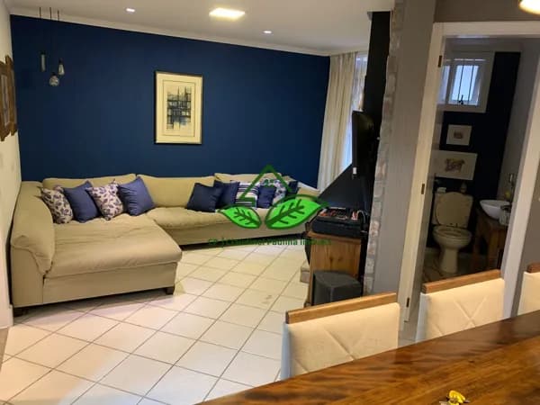 Belíssima casa de alto padrão com 3 dormitórios, sendo 1 suíte com banheira de hidromassagem