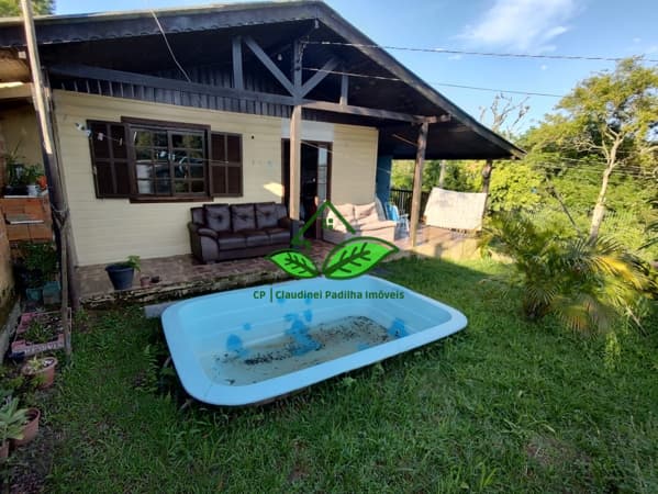 Vende: Casa de 2 dormitórios na para 91 da RS-020 a 200 m do asfalto em Gravataí/RS