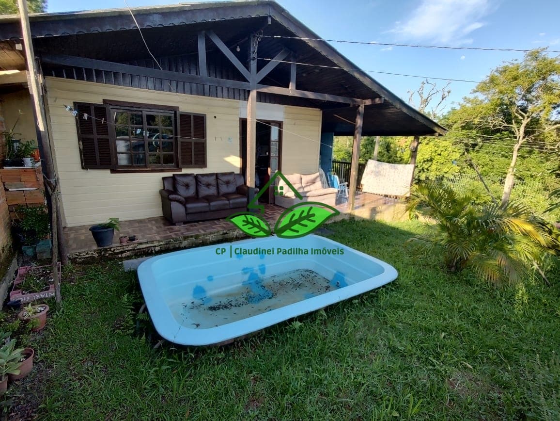Vende: Casa de 2 dormitórios na para 91 da RS-020 a 200 m do asfalto em Gravataí/RS