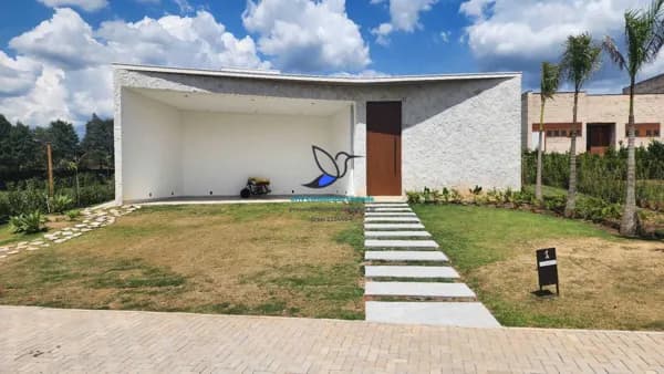 Casa Térrea de Alto Padrão Mobiliada em Itu – 5 Suítes